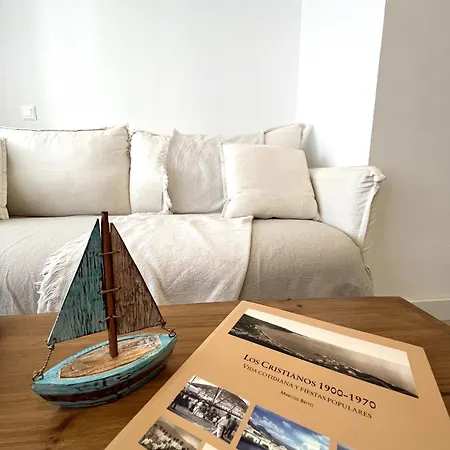 Boutique Penthouse Sea View * לוס כריסטיאנוס