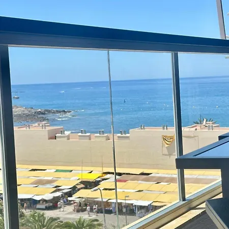 Boutique Penthouse Sea View شقة